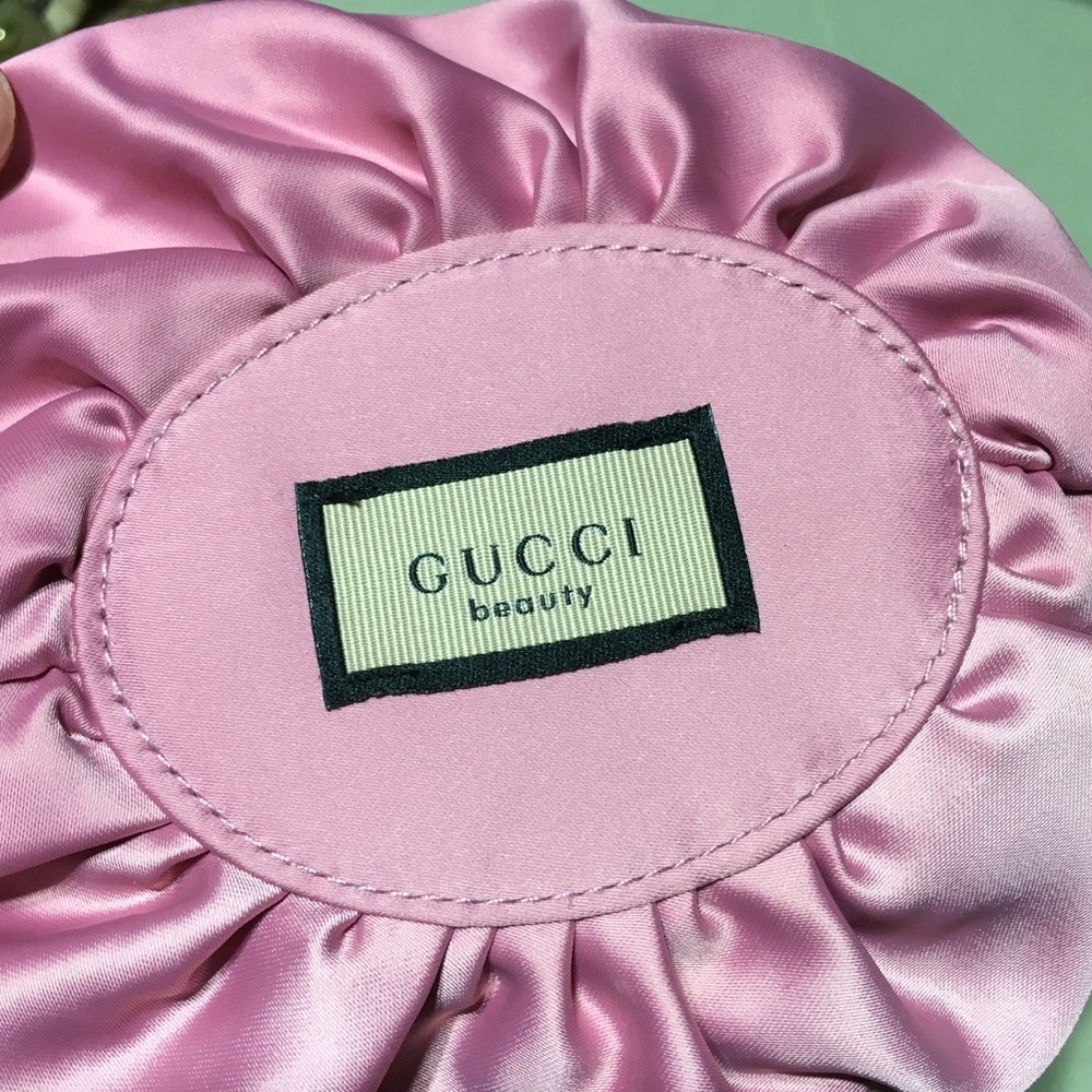 Gucci Pouch Drawstring Bag Cosmetic Pouch Travel Case Purse Lined Floral EUC